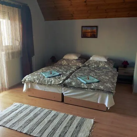 Juca Vendeghaz Apartment